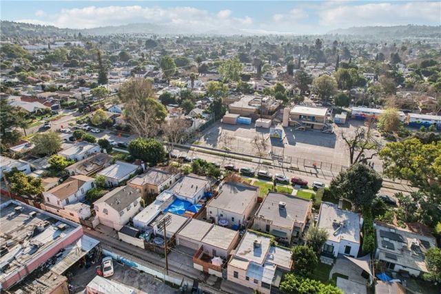 3845 Hollypark, Los Angeles, CA 90039