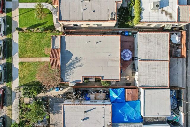 3845 Hollypark, Los Angeles, CA 90039