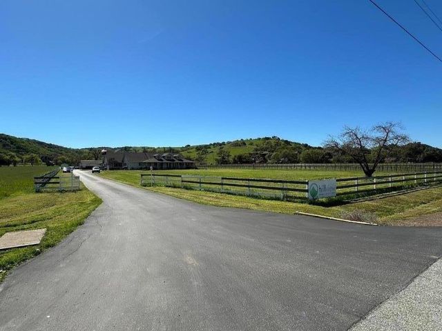 19715 Hale Avenue, Morgan Hill, CA 95037