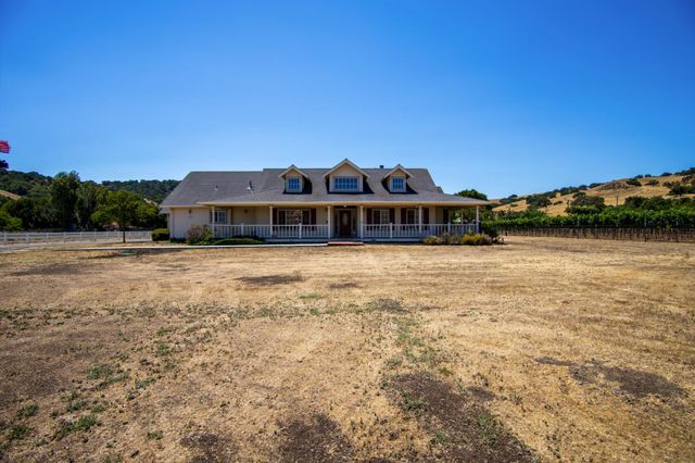 19715 Hale Avenue, Morgan Hill, CA 95037