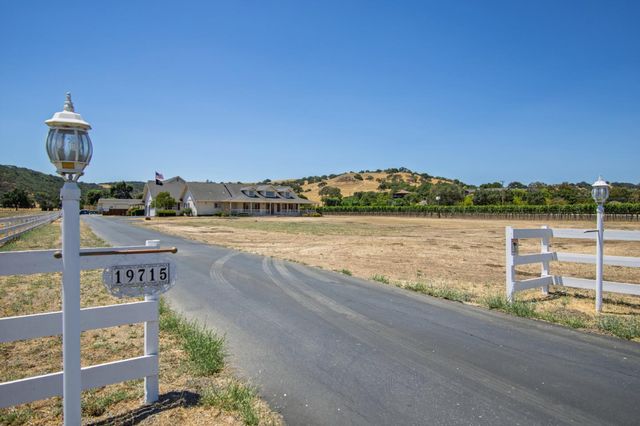 19715 Hale Avenue, Morgan Hill, CA 95037