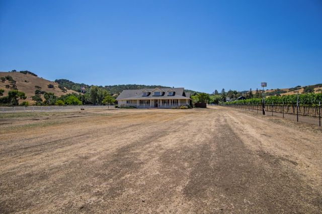 19715 Hale Avenue, Morgan Hill, CA 95037