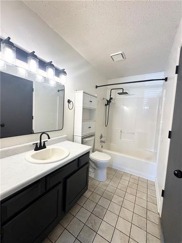 1411 Andrew Street, Pleasant Hill, MO 64080