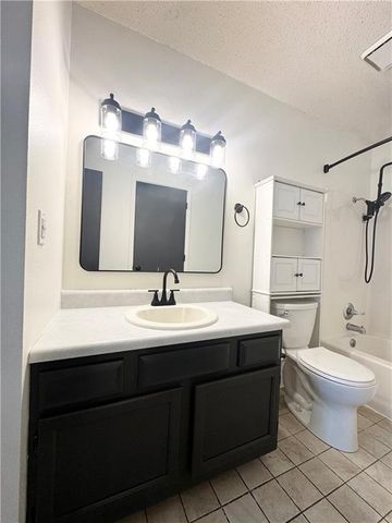 1411 Andrew Street, Pleasant Hill, MO 64080