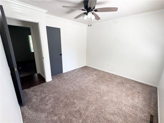 1411 Andrew Street, Pleasant Hill, MO 64080