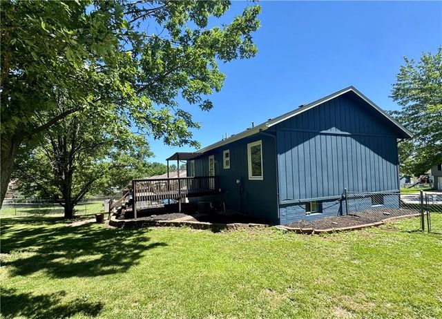 1411 Andrew Street, Pleasant Hill, MO 64080
