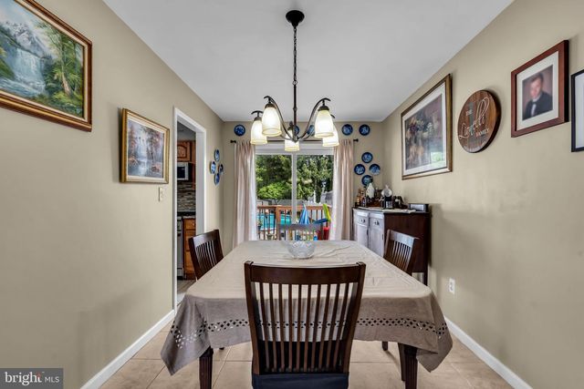 63 VALLEY VIEW RD, Hamilton, NJ 08620