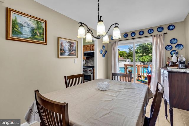 63 VALLEY VIEW RD, Hamilton, NJ 08620