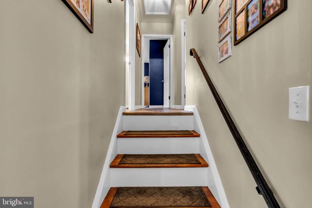 63 VALLEY VIEW RD, Hamilton, NJ 08620