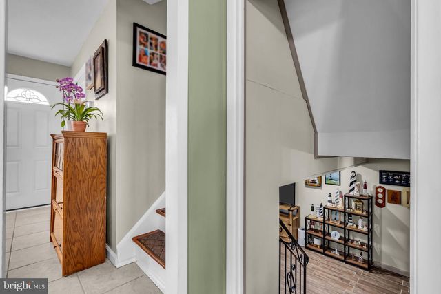 63 VALLEY VIEW RD, Hamilton, NJ 08620