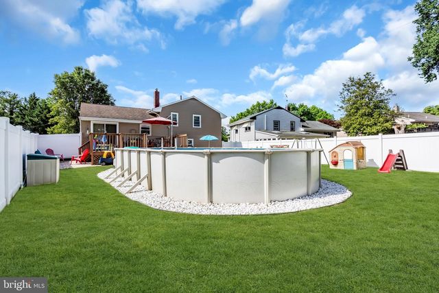 63 VALLEY VIEW RD, Hamilton, NJ 08620
