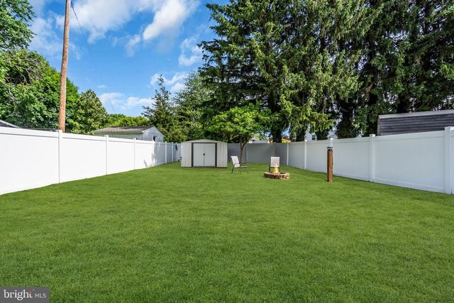 63 VALLEY VIEW RD, Hamilton, NJ 08620