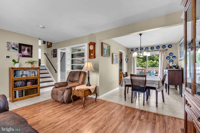 63 VALLEY VIEW RD, Hamilton, NJ 08620