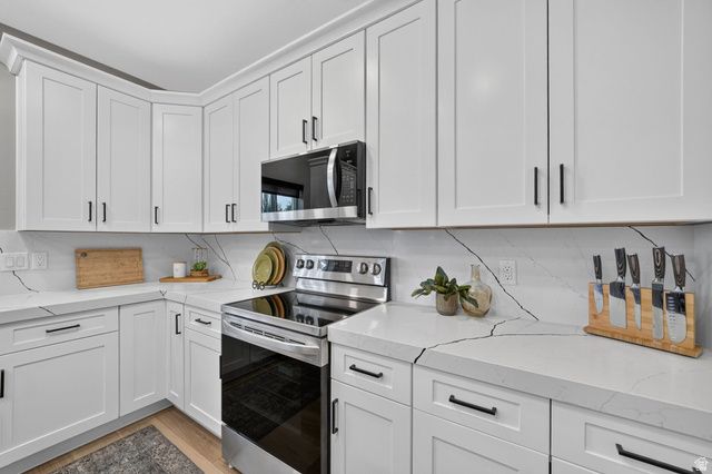 2721 S PATRICIA DR, Magna, UT 84044