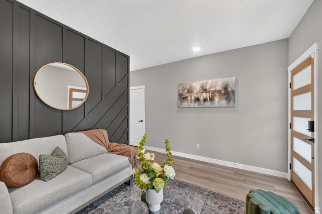 2721 S PATRICIA DR, Magna, UT 84044