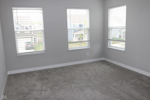 2704 Grassy Branch Drive, Whitestown, IN 46075