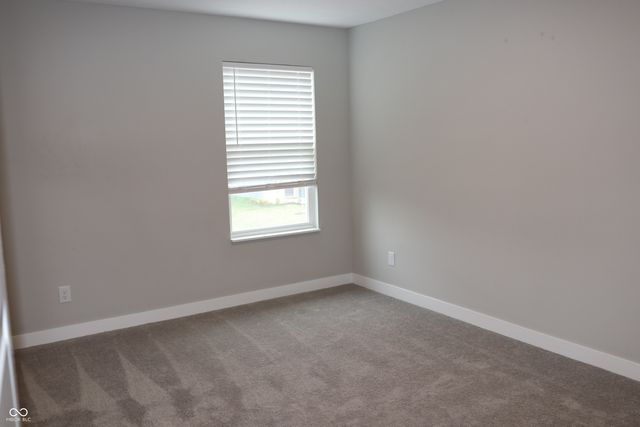 2704 Grassy Branch Drive, Whitestown, IN 46075