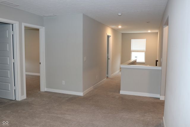 2704 Grassy Branch Drive, Whitestown, IN 46075