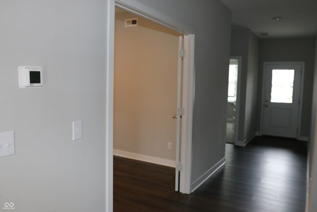 2704 Grassy Branch Drive, Whitestown, IN 46075