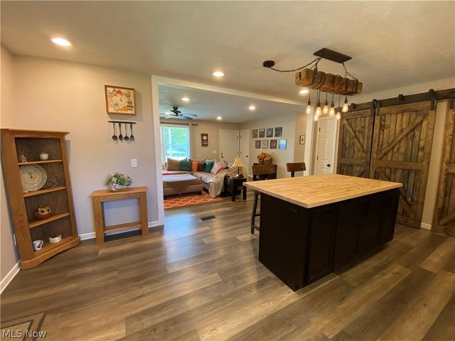 578 FIELDSTONE Drive, Amherst, OH 44001