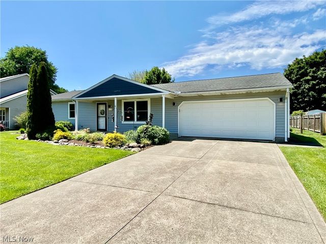 578 FIELDSTONE Drive, Amherst, OH 44001