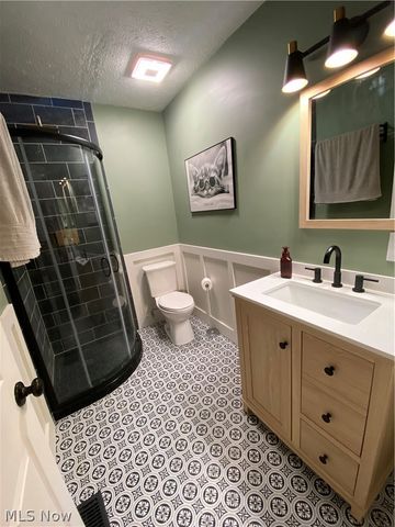 578 FIELDSTONE Drive, Amherst, OH 44001