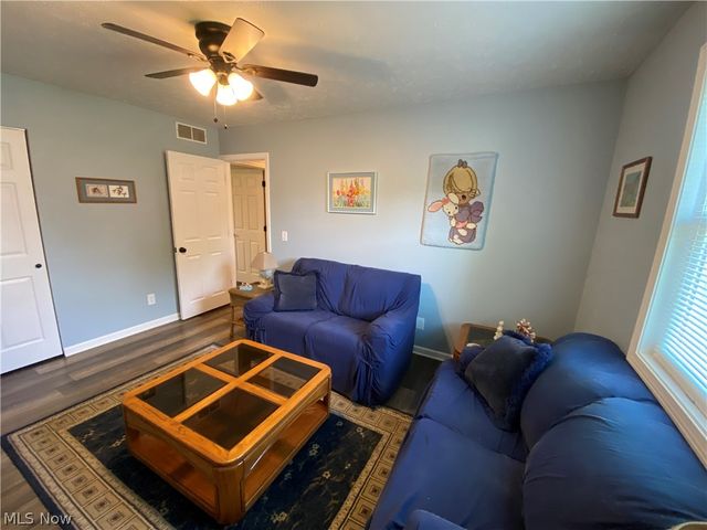 578 FIELDSTONE Drive, Amherst, OH 44001