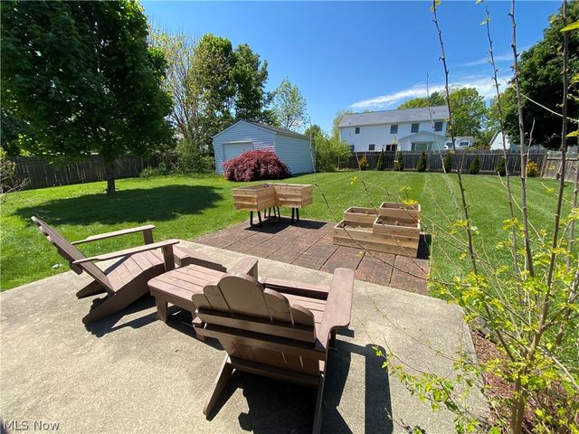 578 FIELDSTONE Drive, Amherst, OH 44001