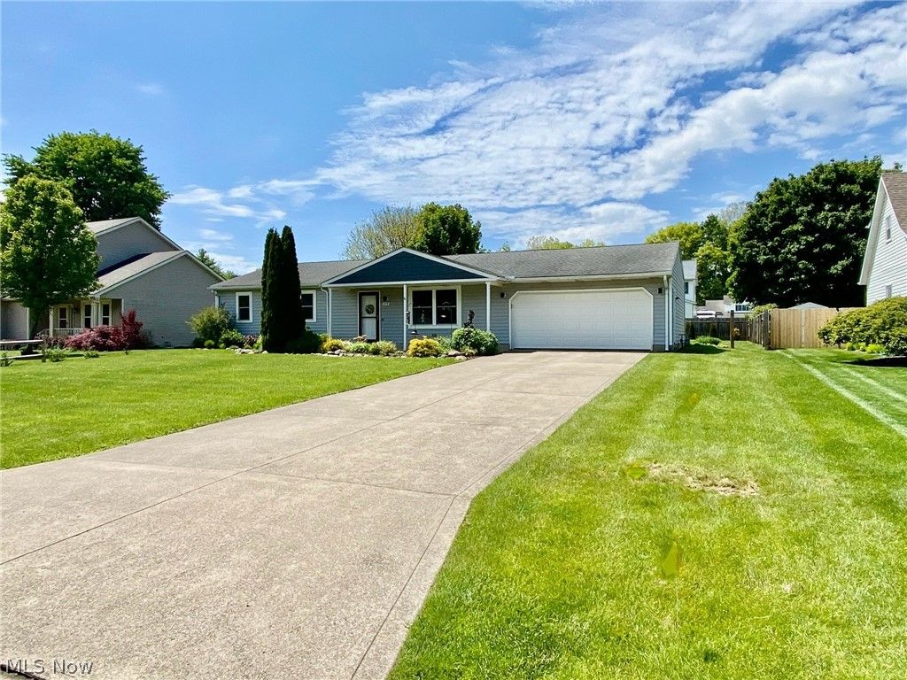 578 FIELDSTONE Drive, Amherst, OH 44001