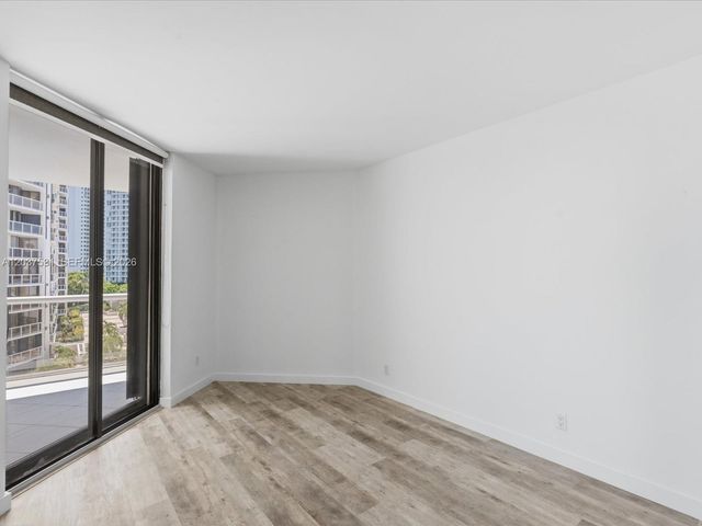 3610 Yacht Club Dr 702, Aventura, FL 33180