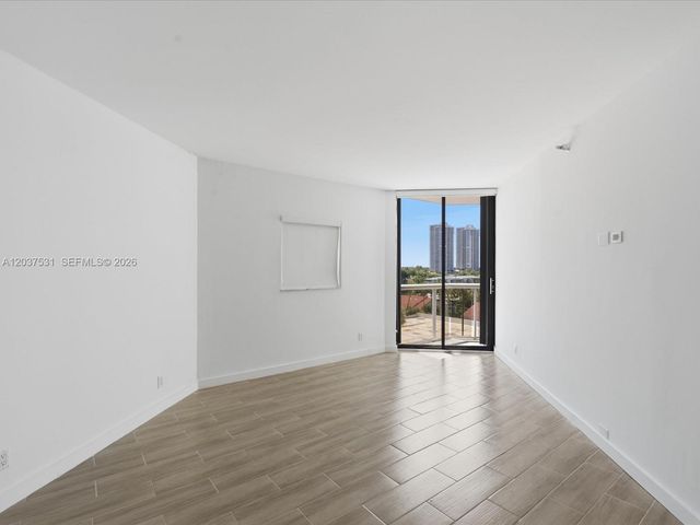 3610 Yacht Club Dr 702, Aventura, FL 33180