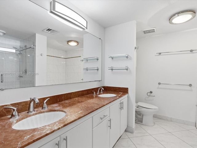3610 Yacht Club Dr 702, Aventura, FL 33180