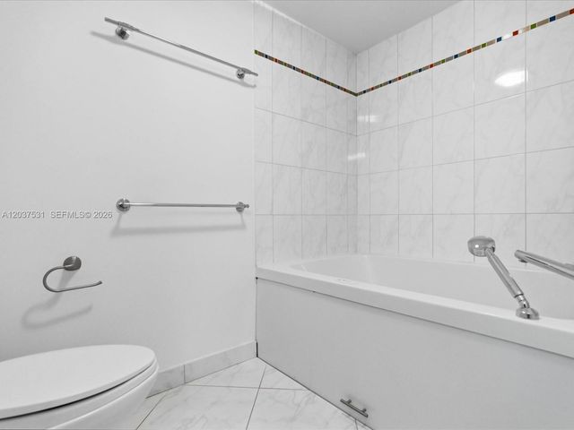 3610 Yacht Club Dr 702, Aventura, FL 33180