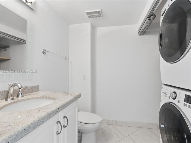 3610 Yacht Club Dr 702, Aventura, FL 33180
