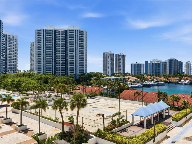 3610 Yacht Club Dr 702, Aventura, FL 33180