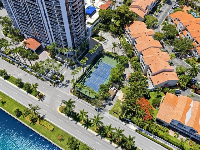 3610 Yacht Club Dr 702, Aventura, FL 33180