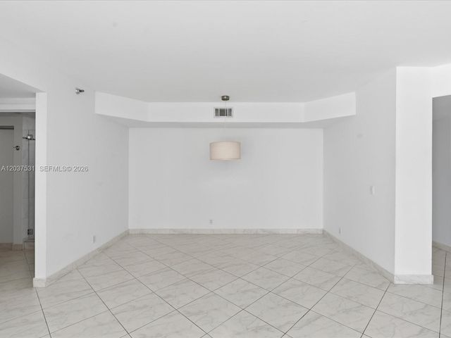 3610 Yacht Club Dr 702, Aventura, FL 33180