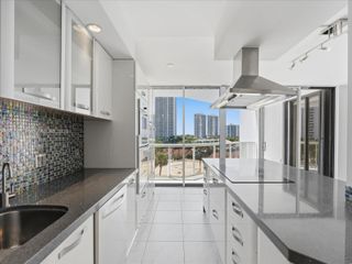 3610 Yacht Club Dr 702, Aventura, FL 33180
