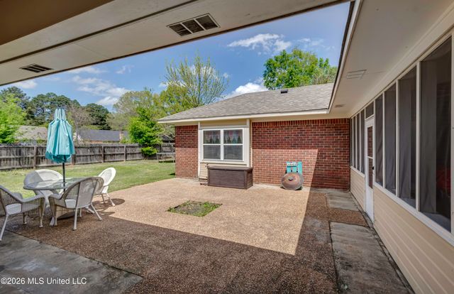 23 Dawnview Drive, Brandon, MS 39042
