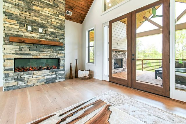 1250 Owen Glen Drive, Blairsville, GA 30512
