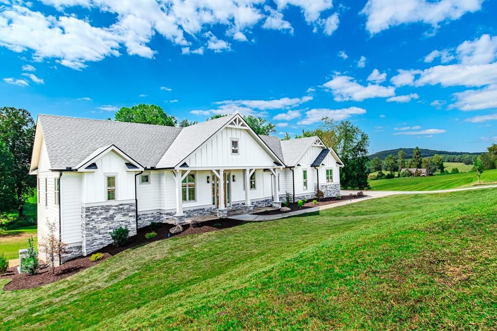 1250 Owen Glen Drive, Blairsville, GA 30512