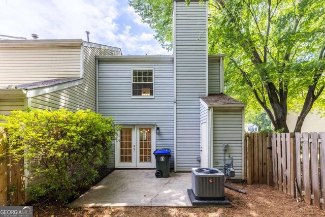 2883 Dresden Square Drive, Atlanta, GA 30341