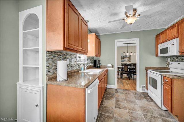 2181 Cranston Road, University Heights, OH 44118