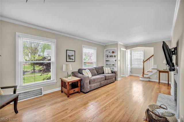 2181 Cranston Road, University Heights, OH 44118