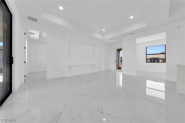 2608 49th ST W, Lehigh Acres, FL 33971