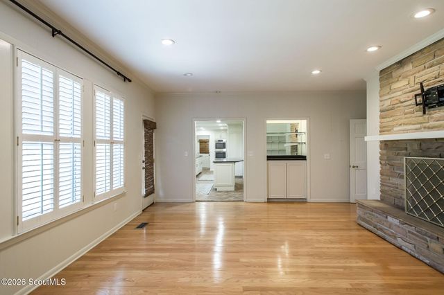 220 Lake Shore Drive, Alma, GA 31510