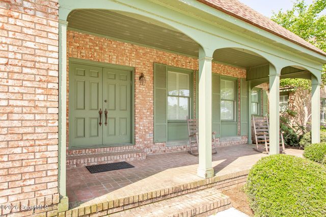 220 Lake Shore Drive, Alma, GA 31510