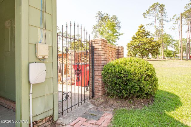 220 Lake Shore Drive, Alma, GA 31510
