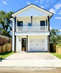 2032 Forest Avenue, North Charleston, SC 29405