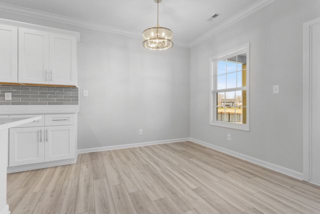 1377 Ross Farms Blvd, Clarksville, TN 37043